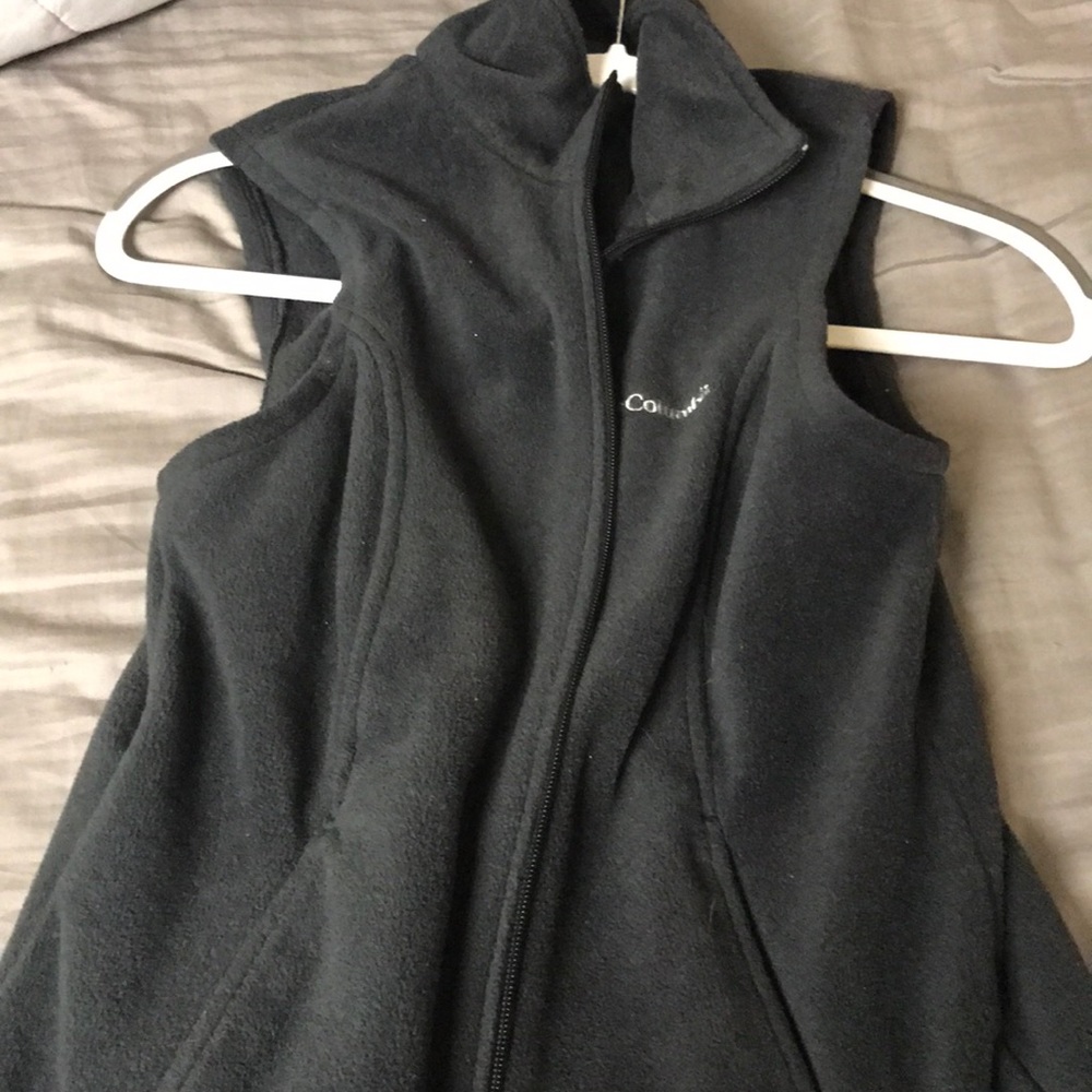 Columbia vest